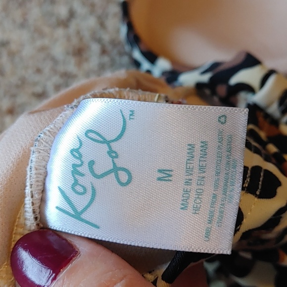 Leopard Print Swimsuit - Picture 3 of 5